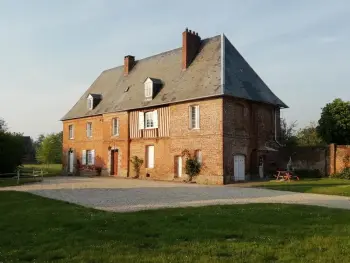 Cottage in Gonneville sur Scie,Maison familiale spacieuse et lumineuse avec jardin clos, cheminée, 7 chambres et équipements complets FR-1-441-138 N°832939