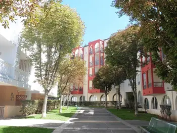 Wohnung in Lamalou les Bains,Studio rénové avec balcon à 650m des Thermes - Lamalou, proche centre-ville et nature FR-1-451-96 N°886836