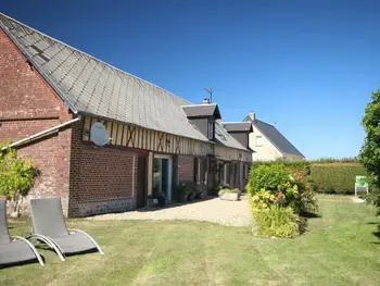 Casa rural en Bertreville,Maison familiale près des plages, jardin clos, équipée PMR, vélos, équipements bébé, 6 couchages. FR-1-441-189 N°832966