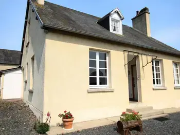 Cottage in Bérigny,Gîte familial à la ferme avec 3 chambres, jardin, barbecue et terrain de pétanque FR-1-362-542 N°833205