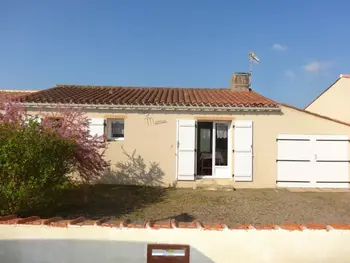 Casa a Grues,Maison calme proche plage avec jardin et véranda FR-1-476-111 N°833217