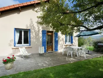 Casa rural en Ferrières sur Sichon,Gîte Familial et Confortable avec Jardin, Cheminée et Proximité Nature - Animaux Acceptés FR-1-489-41 N°833254