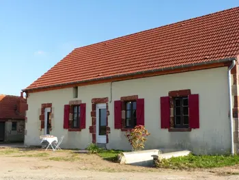 Cottage in Vaumas,Grande maison moderne avec jardin, près de châteaux et du Parc Le Pal FR-1-489-99 N°833283