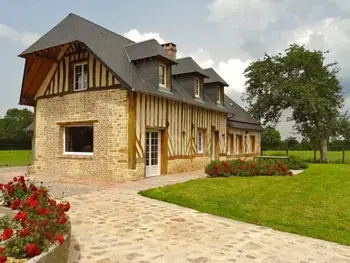 Casa rural en Crouttes,Maison traditionnelle avec jardin, animaux admis, WIFI et équipements tout inclus FR-1-497-19 N°833485