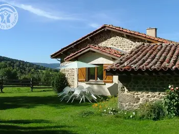 Gîte in Sauvain,Gîte de charme avec cheminée, animaux acceptés, proche pistes de ski FR-1-496-42 N°833546