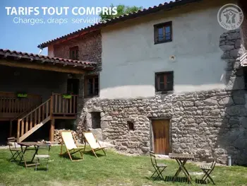 Gîte in Palogneux,Gîte cosy avec poêle à bois, terrasse, et jardin - Proche station ski et activités nature FR-1-496-92 N°833584