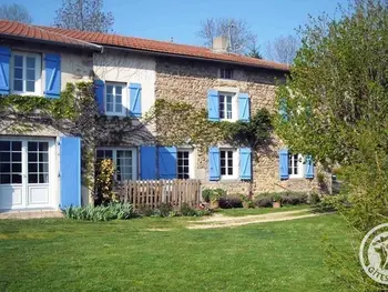 Gîte in Saint Alban les Eaux,Grande maison avec jardin, cheminée et jeux d'enfants, idéale pour des vacances au calme FR-1-496-95 N°833587