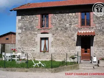 Cottage in Saint Héand,Charmant gîte à la ferme avec terrasse près de Saint-Étienne, 1 chambre, wifi, animaux acceptés FR-1-496-144 N°833691