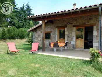 Agriturismo a Chuyer,Gîte Lumineux avec Terrain Privatif et Terrasse - Idéal pour Activités de Plein Air ! FR-1-496-145 N°833693