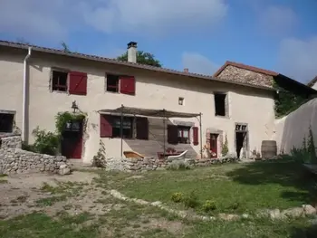 Gîte in Saint Georges Haute ville,Gîte cosy avec jardin, terrasse ombragée, poêle à bois, et équipements bébé à Saint-Georges-Haute-Ville FR-1-496-191 N°833794