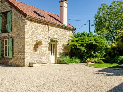 Gite à Polisot,Gîte Charmant au Coeur de la Champagne avec Jardin, Cheminée et Terrasse FR-1-543-32 N°833955