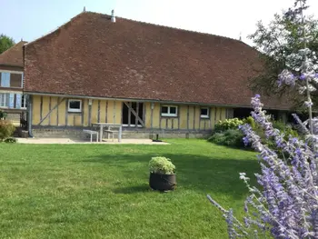 Cottage in Saint Jean de Bonneval,Gîte chaleureux près de Troyes, 3 ch, terrasse, barbecue, jardin, idéal pour randonnées et visites FR-1-543-42 N°833963