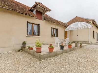 Gite à Onjon,Charmant gîte à Onjon avec terrasse privative, jardin commun, et activités nature à proximité FR-1-543-74 N°833982