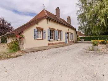 Cottage in Montfey,Maison de plain-pied 2 chambres, jardin clos, proche forêt, animaux acceptés FR-1-543-108 N°834005