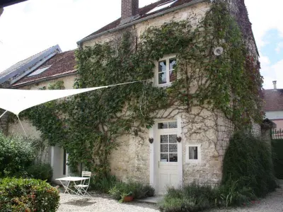 Gite à Landreville,Charmante Maison Écogîte avec Piscine Privée au Cœur du Vignoble Aubois FR-1-543-146 N°834046