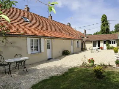 Gite à Romilly sur Seine,Gîte de Charme avec Jardin Privatif et Étang, Proche Romilly-sur-Seine, Idéal Familles et Pêcheurs FR-1-543-184 N°834071