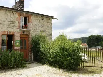 Casa rural en Longchamp sur Aujon,Gîte familial avec jardin clos, cheminée, équipements bébé, à proximité de Nigloland et vignobles FR-1-543-193 N°834077