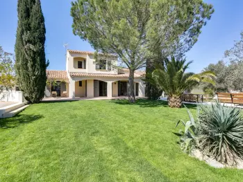 Haus in Arles,Villa moderne à Arles avec piscine, proche du centre-ville FR-1-599-6 N°834154