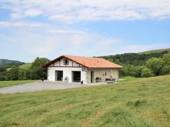 Gite in Juxue,Gîte rénové de plain-pied avec clim, terrasse et équipements pour PMR au cœur d'une exploitation agricole. FR-1-384-779 N°834182