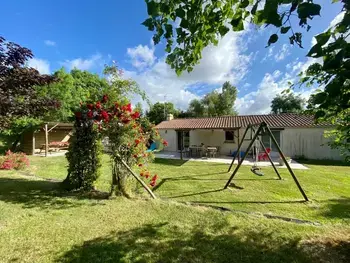 Gîte in Frossay,Gîte de campagne avec jardin clos, 3 chambres, terrasse, basse-cour, et terrain de pétanque FR-1-306-918 N°834542