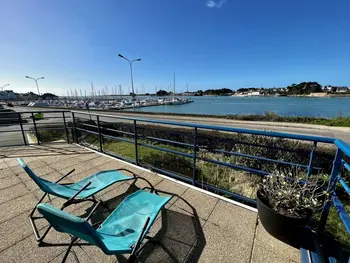 Apartamento en Étel,Étel - Appart 3P - 104m² - Terrasse, Wifi, Parking proche plage et port FR-1-479-98 N°887796