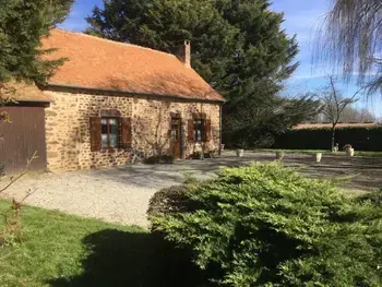 Casa rural en Vernie,Maison de campagne au calme, jardin, cheminée, proche village et loisirs FR-1-410-170 N°834708