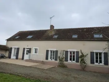 Casa rural en Vallon sur Gée,Fermette rénovée avec terrasse, internet et garage près de Vallon-sur-Gée FR-1-410-212 N°834712