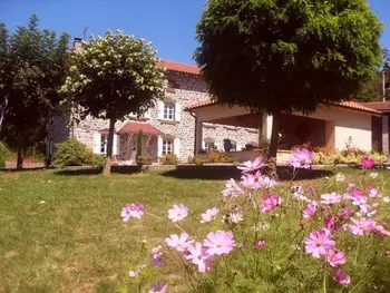 Cottage in Saint Paulien,Charme du Velay : Maison de caractère avec cheminée, terrasse et équipements bébé à St-Paulien FR-1-582-266 N°834734