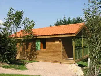 Gîte in Les Noes,Chalet familial tout équipé avec terrasse, au cœur des Monts de la Madeleine, proche La Loge des Gardes FR-1-496-245 N°834806