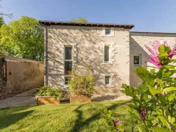 Gite in Saint Sébastien sur Loire,Gîte cosy aux portes de Nantes, terrasse privée, vélos, Wifi, draps inclus FR-1-306-824 N°834890