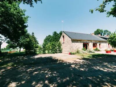 Gite à Sion les Mines,Gîte spacieux et calme avec grand jardin, proche de Châteaubriant, idéal familles et pêcheurs FR-1-306-930 N°834938