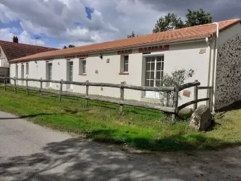 Cottage in Saint Père en Retz,Gîte spacieux avec jardin, SPA, et équipements bébé près de Pornic FR-1-306-1041 N°834974