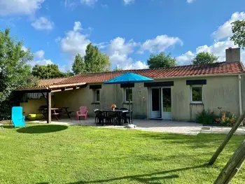 Gîte in Frossay,Gîte rural confortable avec jardin clos, proche de Pornic, idéal pour familles, jeux et animaux bienvenus FR-1-306-1042 N°834975