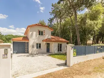 Gîte in Saint Brevin les Pins,Maison Neuve en Bord de Mer avec Jardin Boisé, Wifi, et Équipements Complets FR-1-306-1096 N°835000