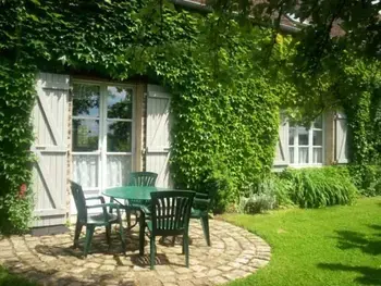 Gîte in Joué l'Abbé,Gîte charmant avec cheminée, jardin privé et 3 chambres dans un ancien corps de ferme FR-1-410-128 N°835039