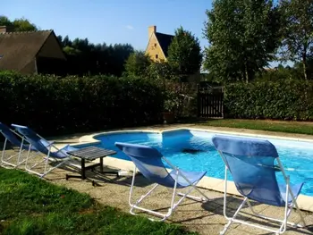 Gîte in Asnières sur Vègre,Petit Gîte Authentique en Bord de Rivière avec Piscine Chauffée, Jardin et Terrasse FR-1-410-148 N°835047