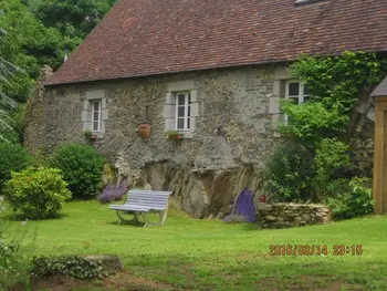 Casa rural en Moulins le Carbonnel,Charmante maison de campagne avec vaste parc arboré, cheminée et multiples activités à proximité FR-1-410-153 N°835050