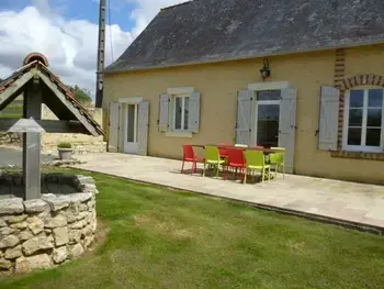 Gite à Saint Christophe en Champagne,Gîte 8 pers. avec jardin et terrasses, 4 chambres, proche Le Mans et Sablé, idéal pour familles FR-1-410-192 N°835070