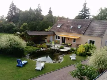 Gîte in Le Mans,Spacieuse Villa avec Jardin, Proche du Centre, Piscine Naturelle, et Activités au Mans FR-1-410-231 N°835095