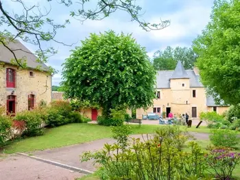 Gite à Asnières sur Vègre,Charme et authenticité : gîte pour 4 pers. en bord de rivière avec jardin enchanteur en Sarthe FR-1-410-236 N°835096