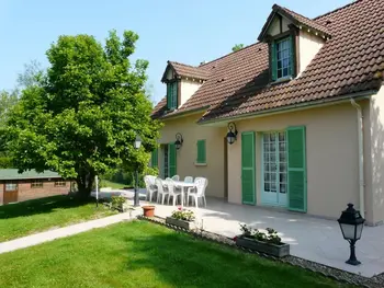 Cottage in Vichères,Gîte familial avec jardin, billard, vélos, et cheminée, au cœur du parc naturel du Perche. FR-1-581-91 N°839026