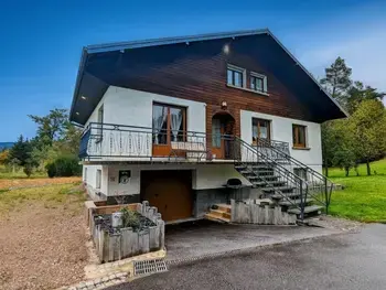 Gîte in Vagney,Maison spacieuse près de Gérardmer - 4 pers, ski, randos, lac, bébé ok FR-1-589-374 N°839079