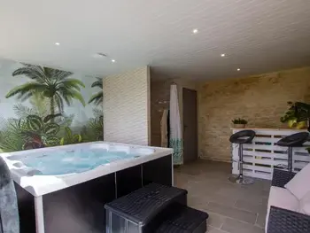 Agriturismo a Paulin,Gîte avec jardin, jacuzzi, proche Sarlat et Lascaux, idéal pour familles et amis FR-1-616-246 N°839342