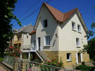 Gite à Le Buisson de Cadouin,Charmante maison au cœur du Périgord avec jardin clos, Wifi, garage, proche de la Dordogne et sites historiques FR-1-616-42 N°839470