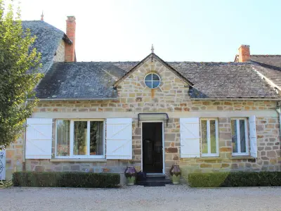 Gite à Pazayac,Charmante maison, jardin paysagé, piscine, proche sites préhistoriques et Sarlat FR-1-616-195 N°839526