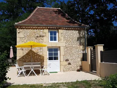 Agriturismo a Le Bugue,Maison périgourdine avec jacuzzi, jardin privé et vélos - Idéal 2 personnes, près de Sarlat FR-1-616-209 N°839529