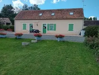 Gite à Le Bailleul,Ancien corps de ferme restauré avec jardin clos, proche A11, 3 chambres, barbecue, calme garanti FR-1-410-343 N°839690