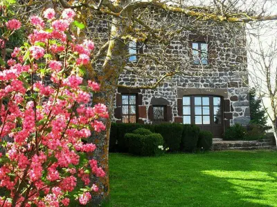 Gite à Bains,Maison de charme XVIIIe sur chemin St-Jacques, proche Le Puy-en-Velay, idéale familles et randonneurs FR-1-582-298 N°840958