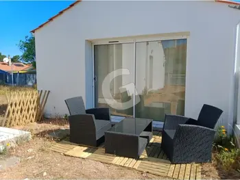 Apartamento en Jard sur Mer,Studio cosy à 150m de la plage et du port, idéal pour 2 pers. avec terrasse et parking. FR-1-357-277 N°891309