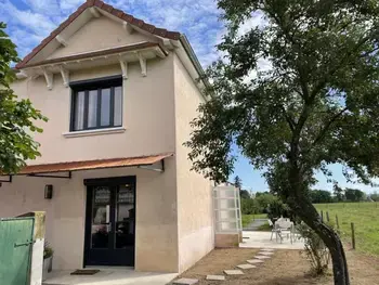 Cottage in Pierrefitte sur Loire,Gîte champêtre rénové avec jardin et BBQ, proche parc Le PAL FR-1-489-347 N°841916